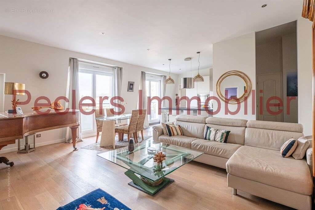 Appartement à NANTERRE