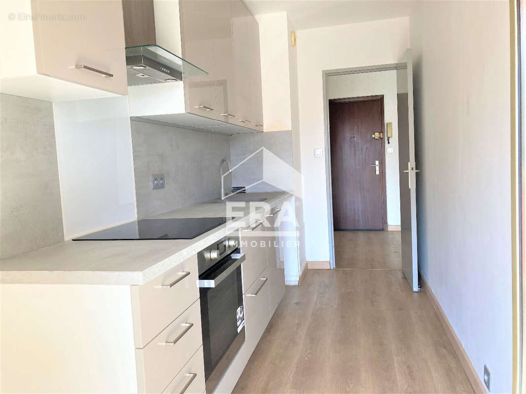 Appartement à VALLAURIS