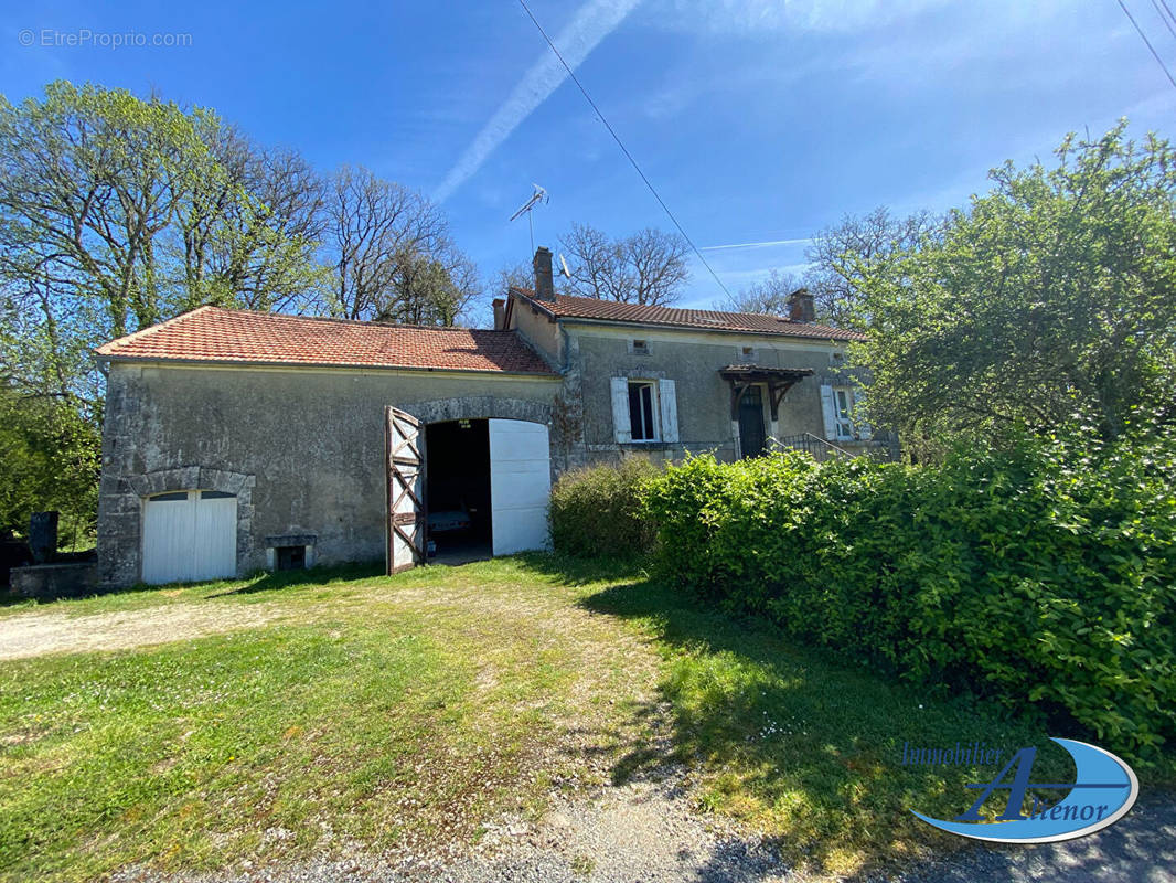 Maison à BRANTOME