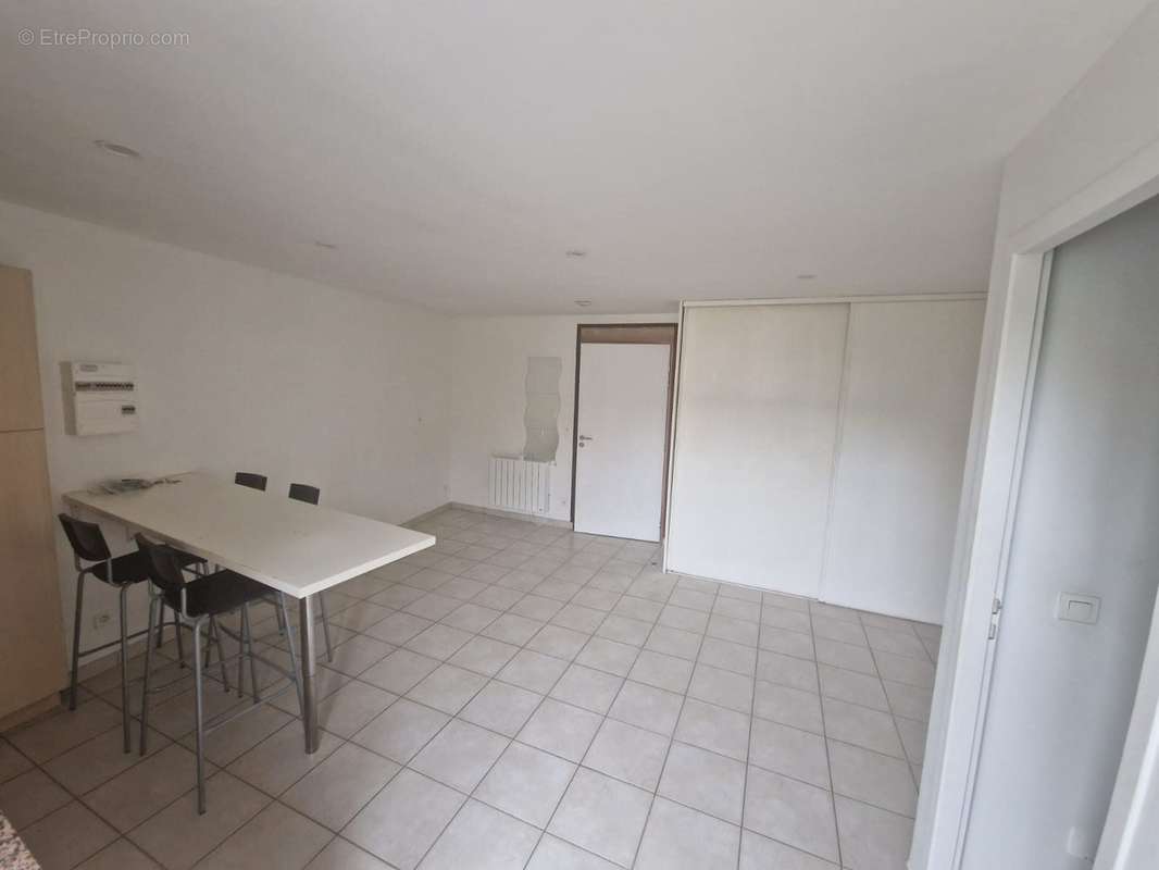 Appartement à FONTAINES-SUR-SAONE