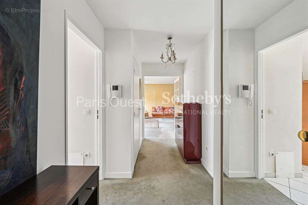 Appartement à PARIS-17E