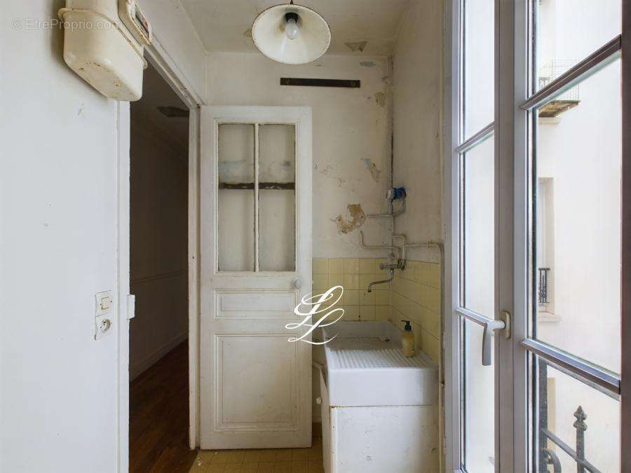 Appartement à PARIS-14E