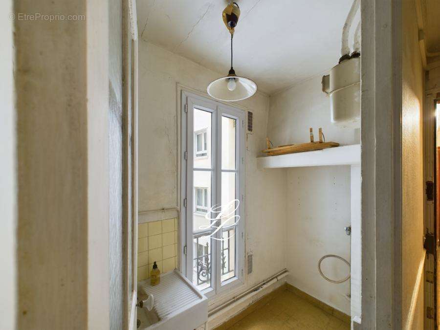 Appartement à PARIS-14E