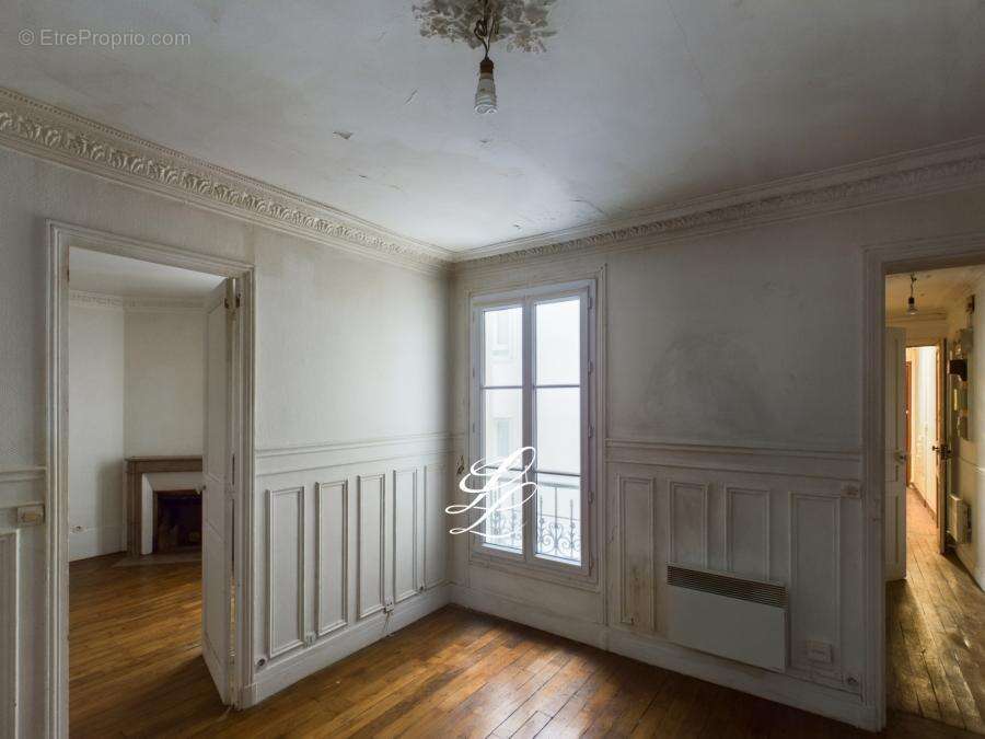 Appartement à PARIS-14E