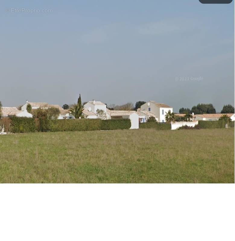 Terrain à SAINT-PIERRE-D&#039;OLERON