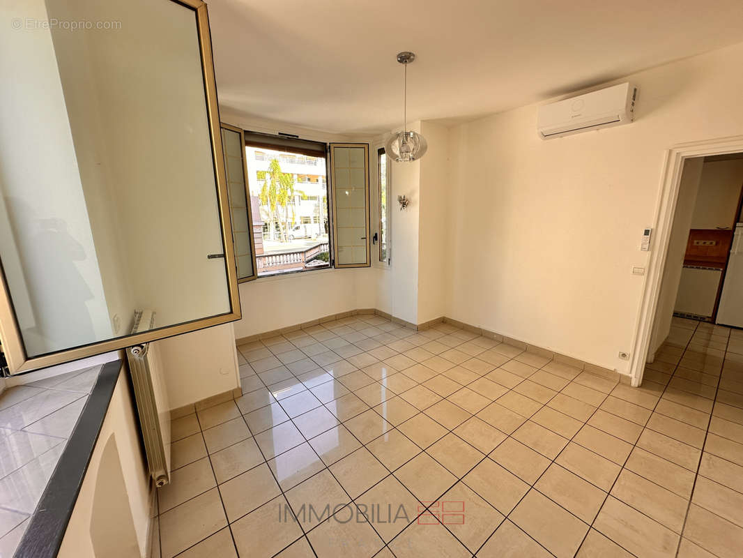 Appartement à BEAUSOLEIL