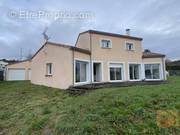 Maison à COLAYRAC-SAINT-CIRQ