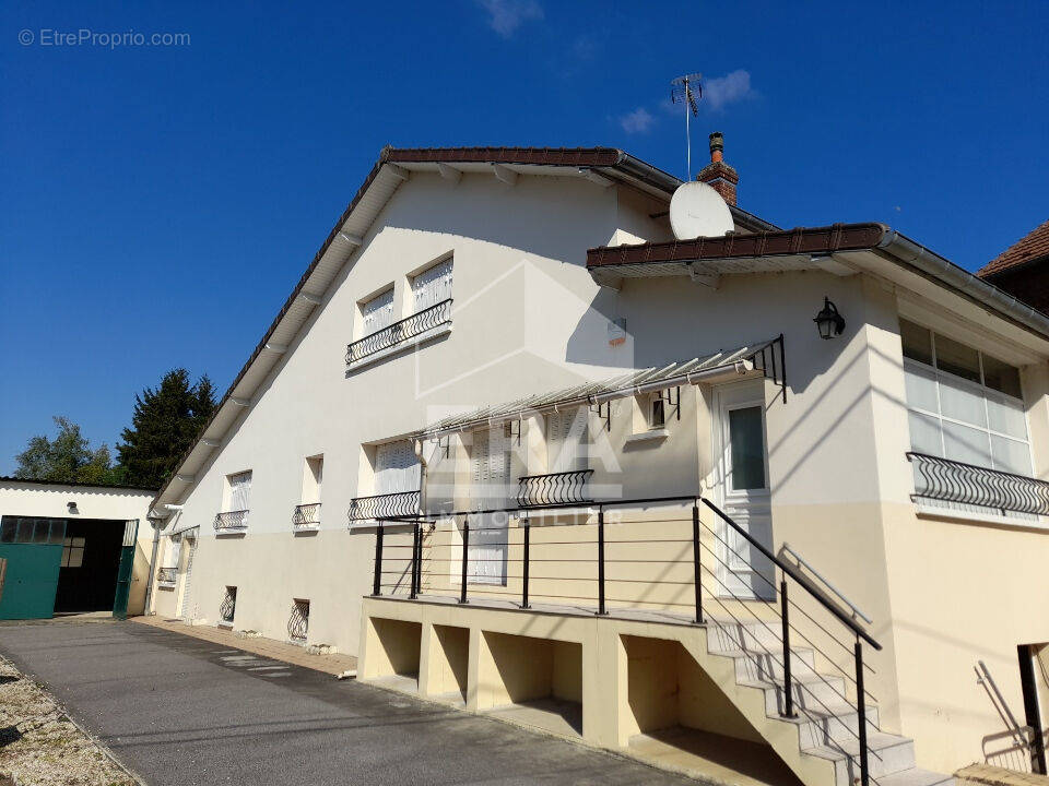 Maison à CHAUNY