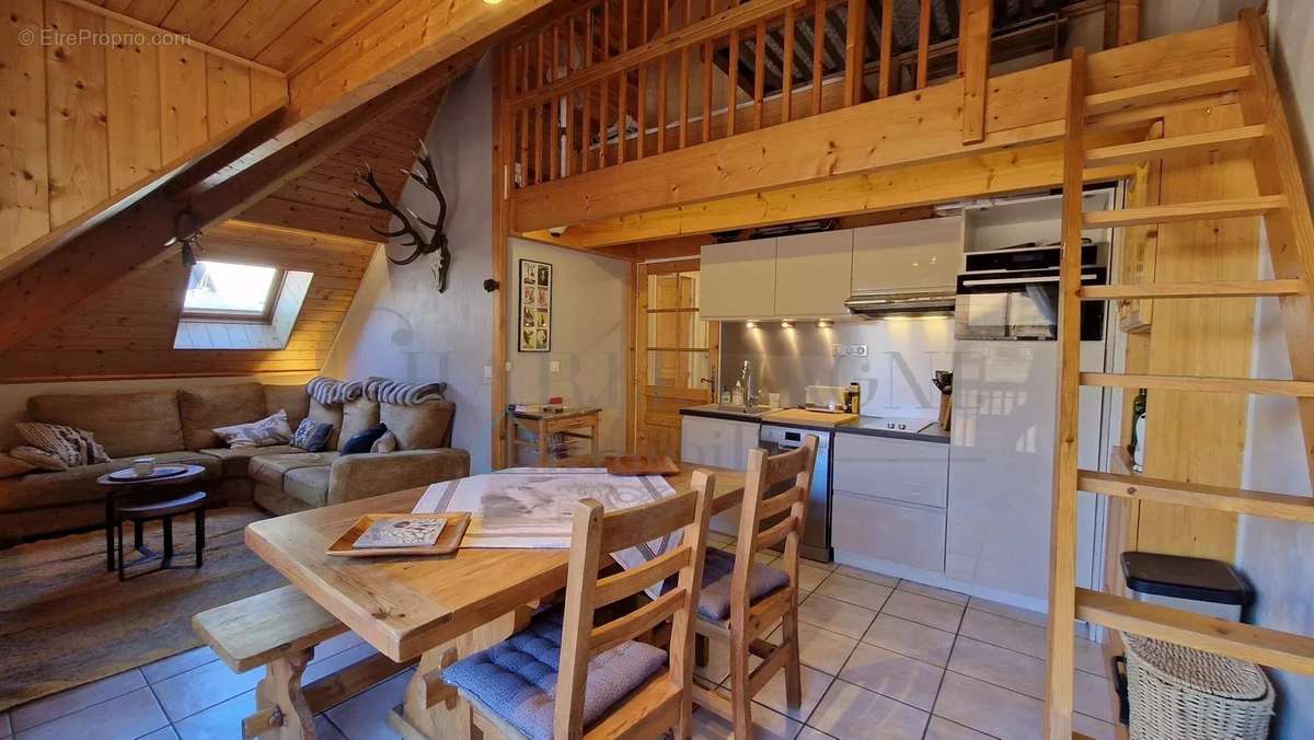 Appartement à LA SALLE-LES-ALPES