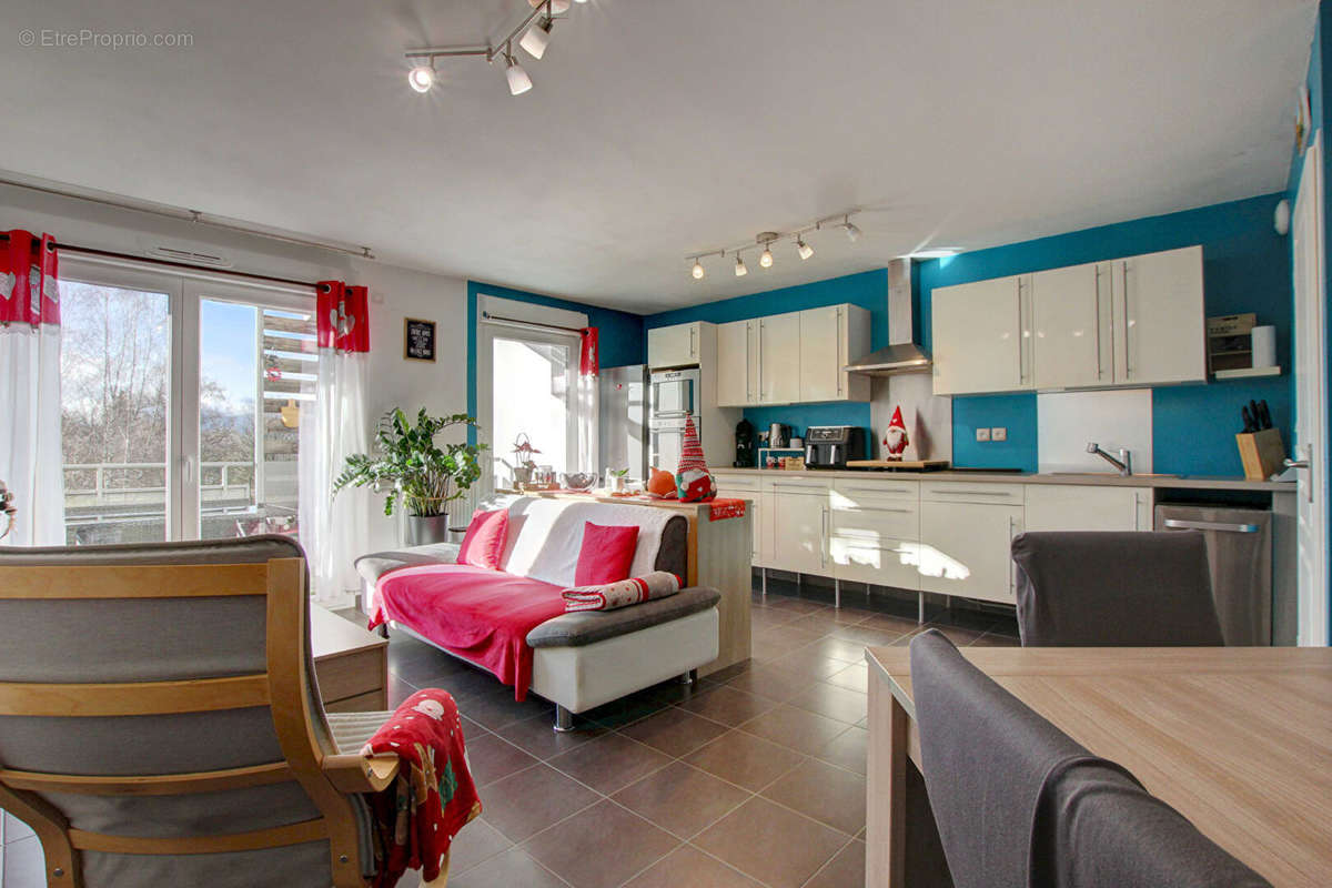 Appartement à ALBY-SUR-CHERAN