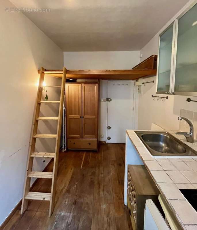 Appartement à PARIS-18E