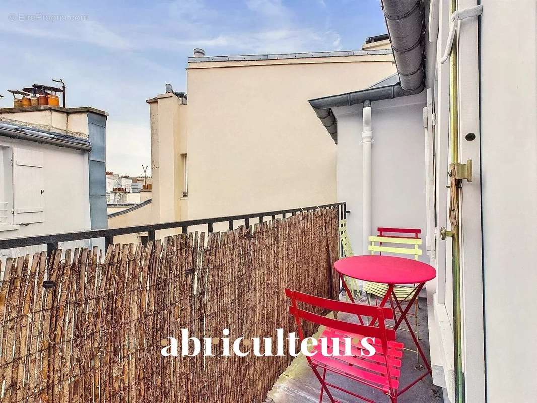 Appartement à PARIS-1E