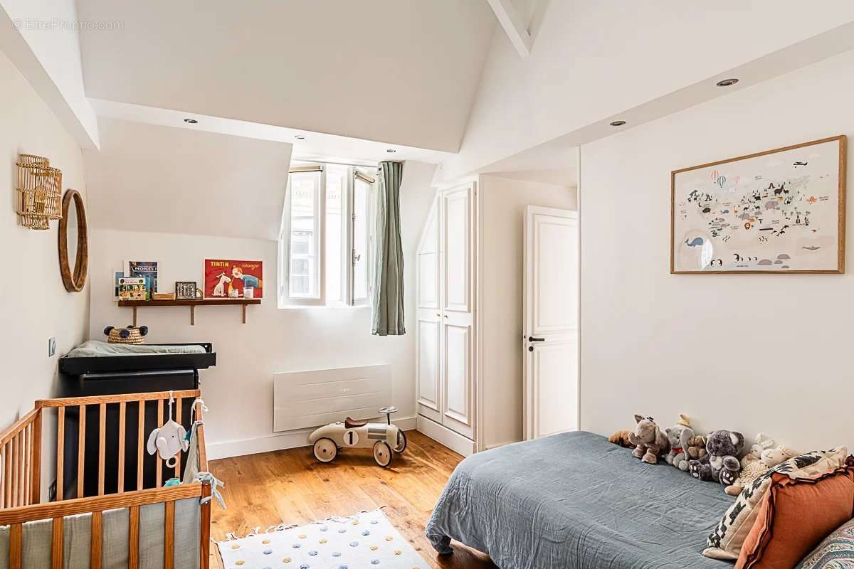 Appartement à PARIS-6E