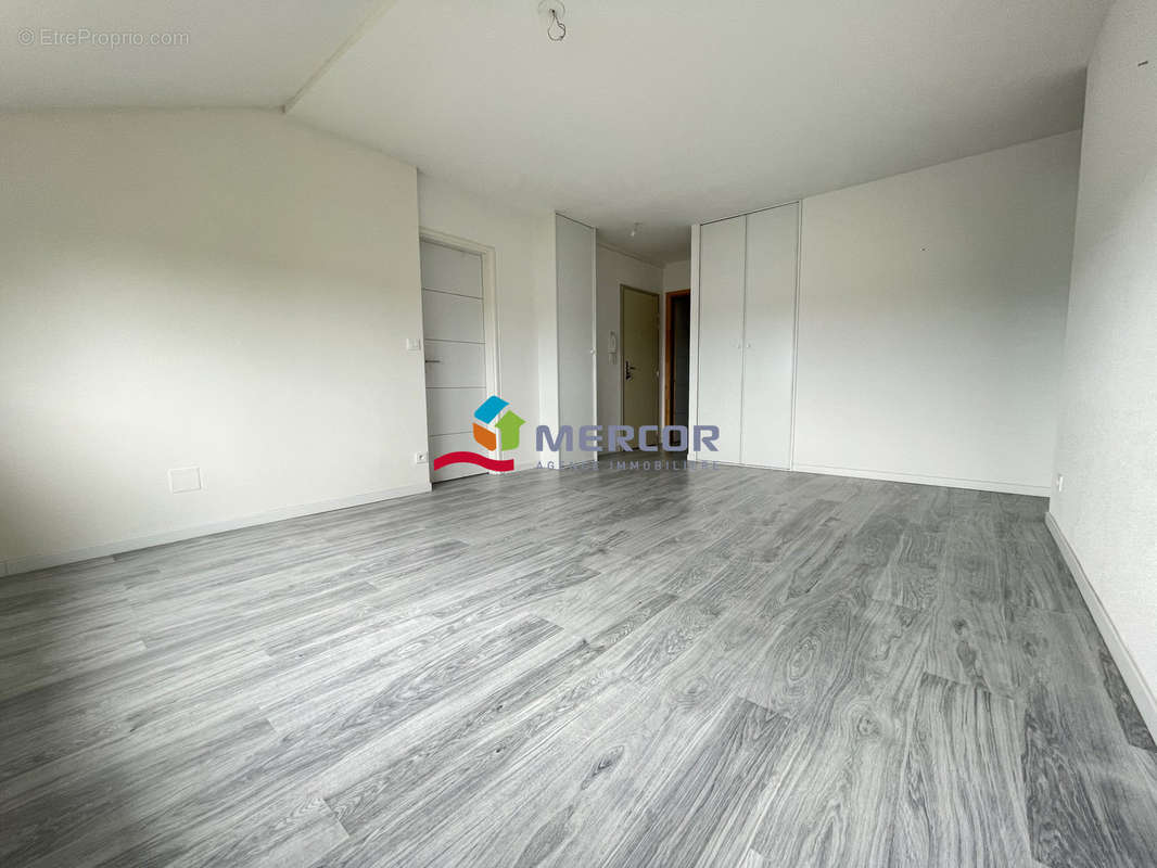 Salon - Appartement à SCHILTIGHEIM