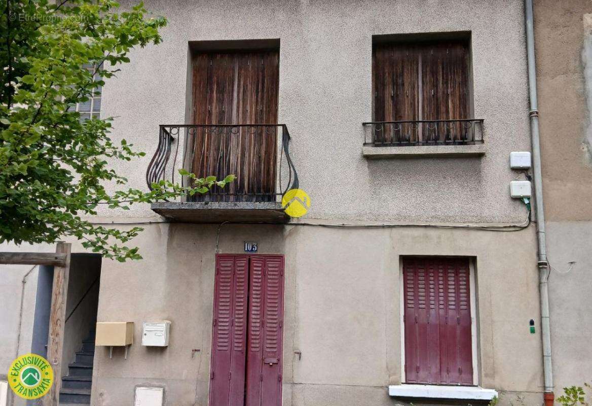 Appartement à COMMENTRY