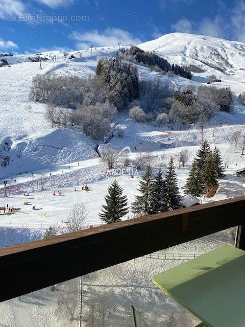 Appartement à LE CHATEL