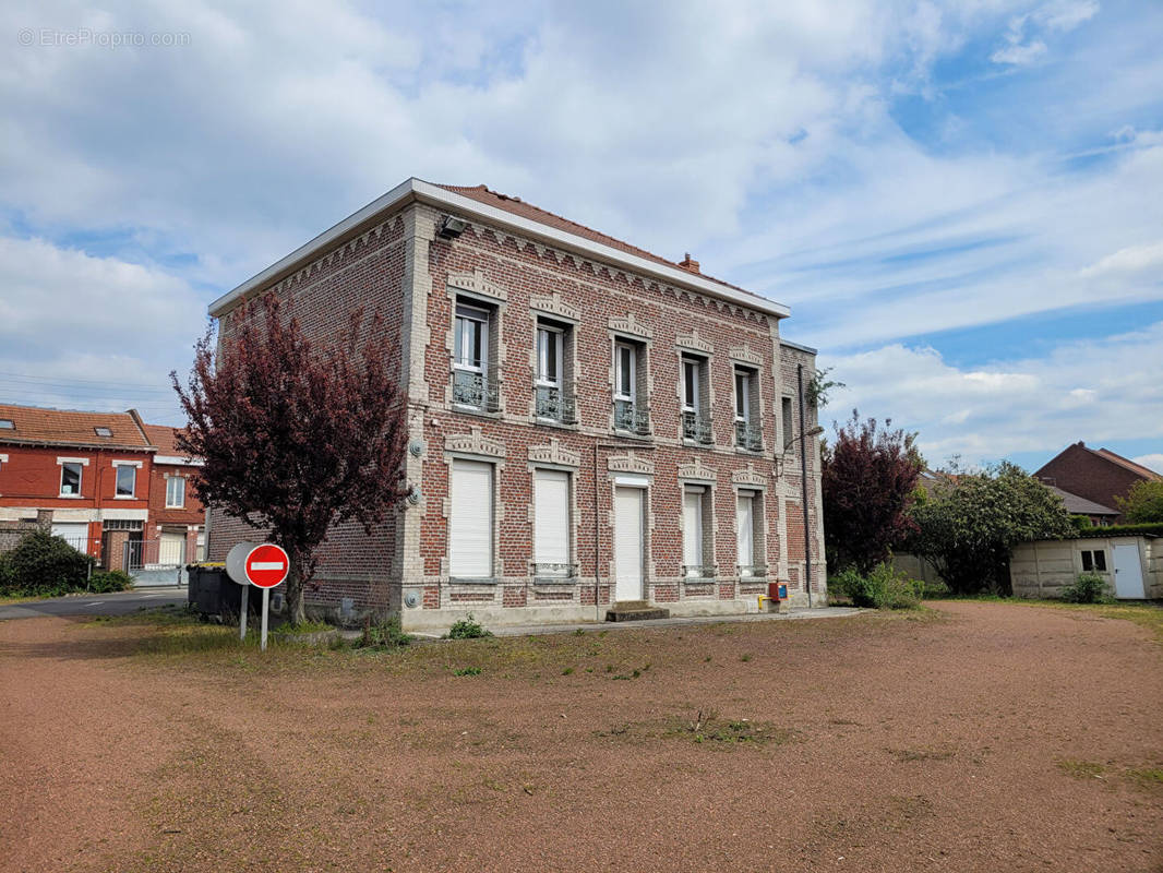 Appartement à MONTIGNY-EN-GOHELLE