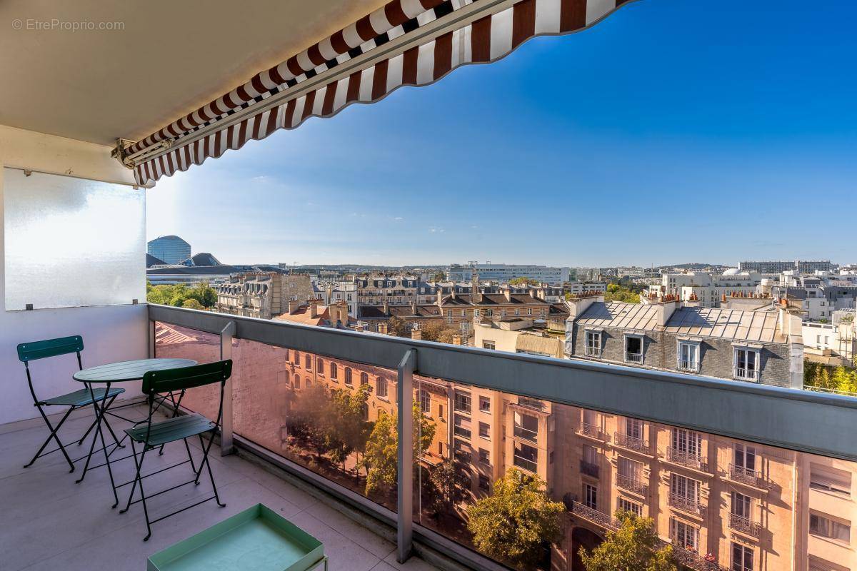 Appartement à PARIS-15E