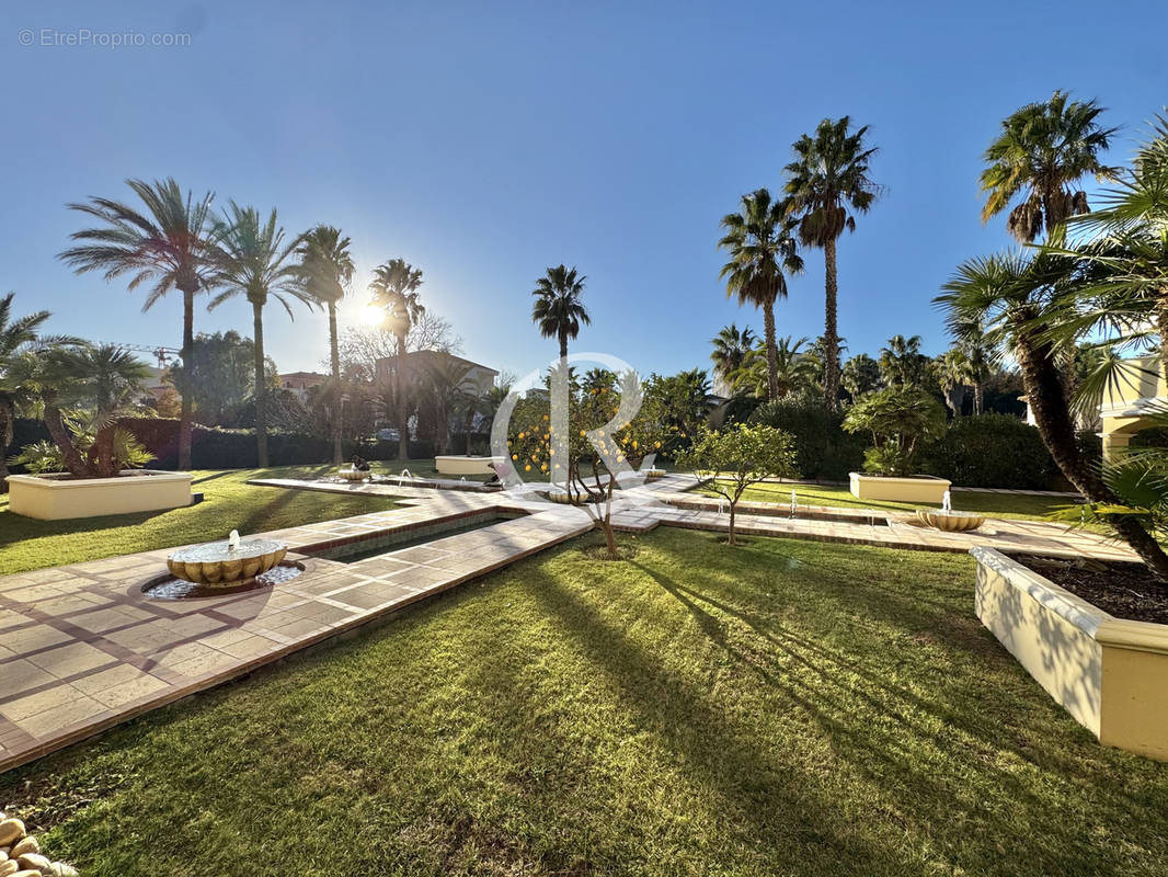 Appartement à HYERES