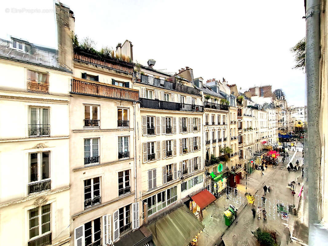 Appartement à PARIS-2E