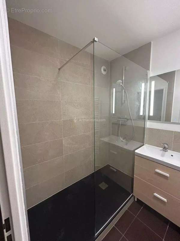 Appartement à GENNEVILLIERS