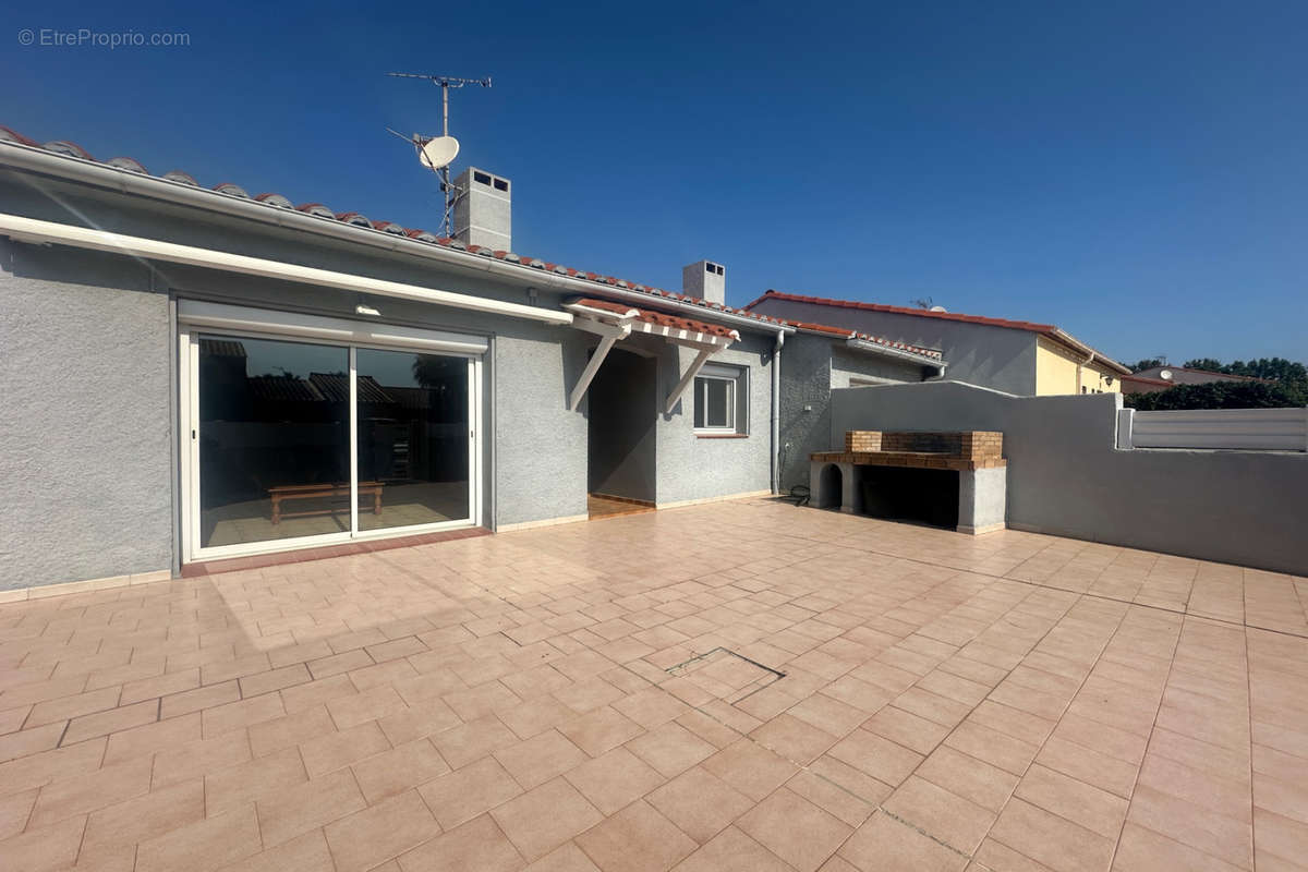 Maison à SAINT-CYPRIEN