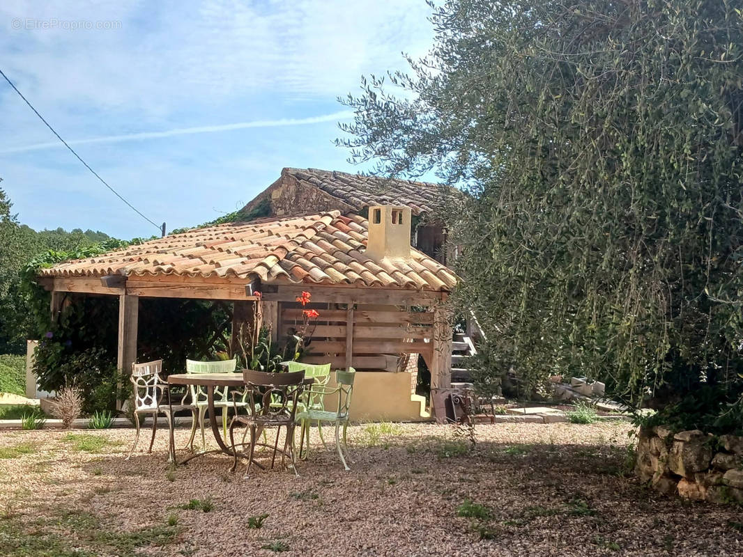 Maison à LE CANNET-DES-MAURES