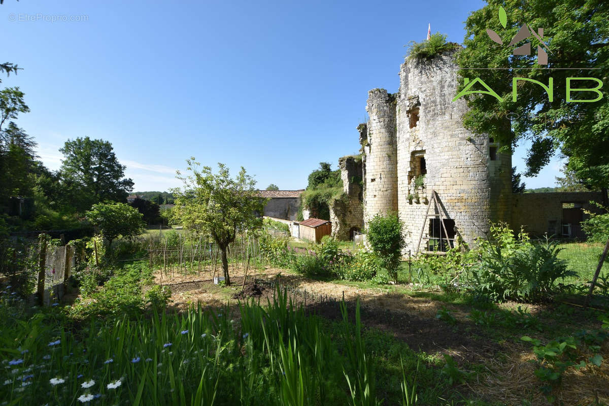 Maison à PRANZAC