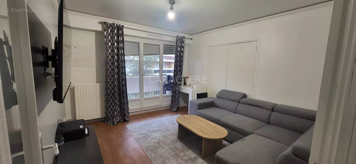 Appartement à PARIS-19E