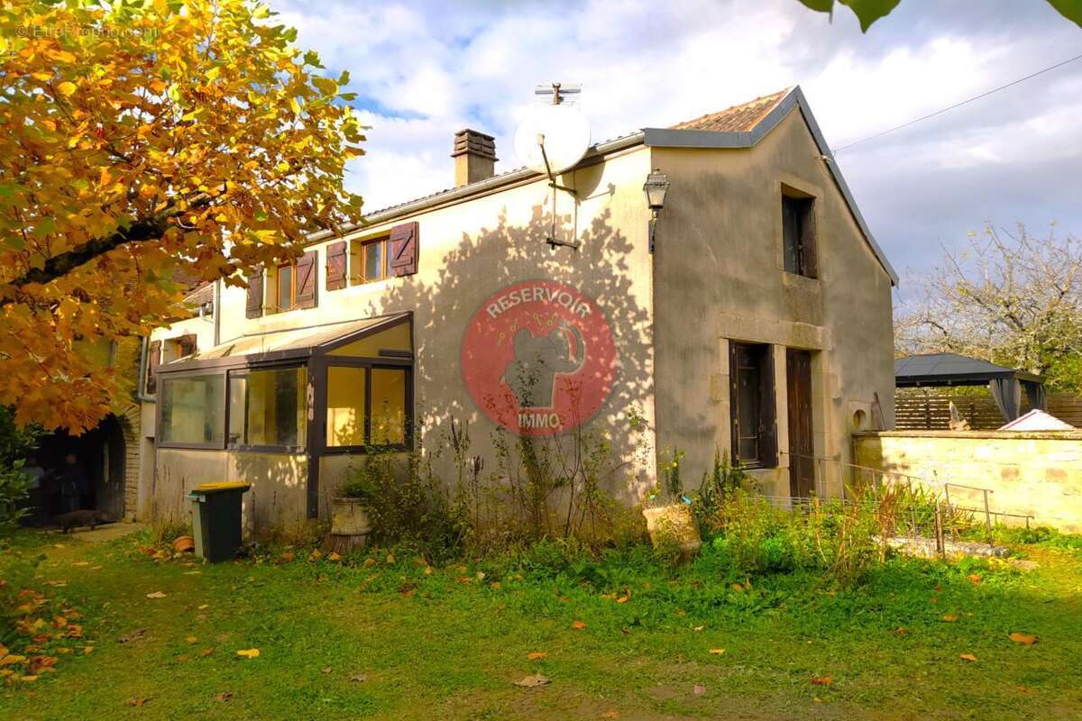 Maison à MONTBARD