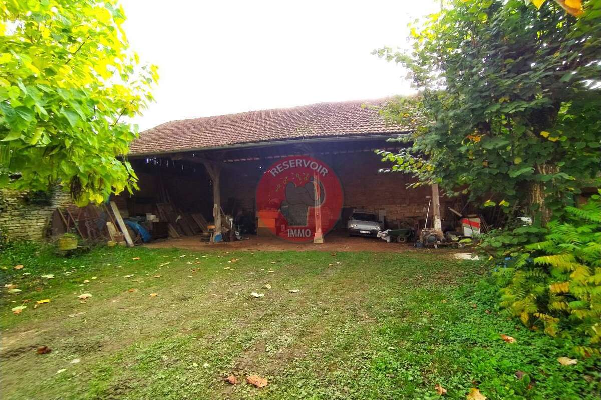 Maison à MONTBARD