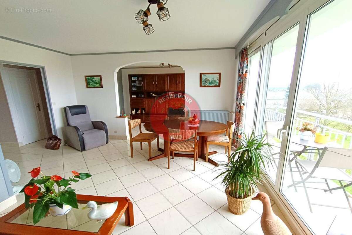 Appartement à CHEVIGNY-SAINT-SAUVEUR