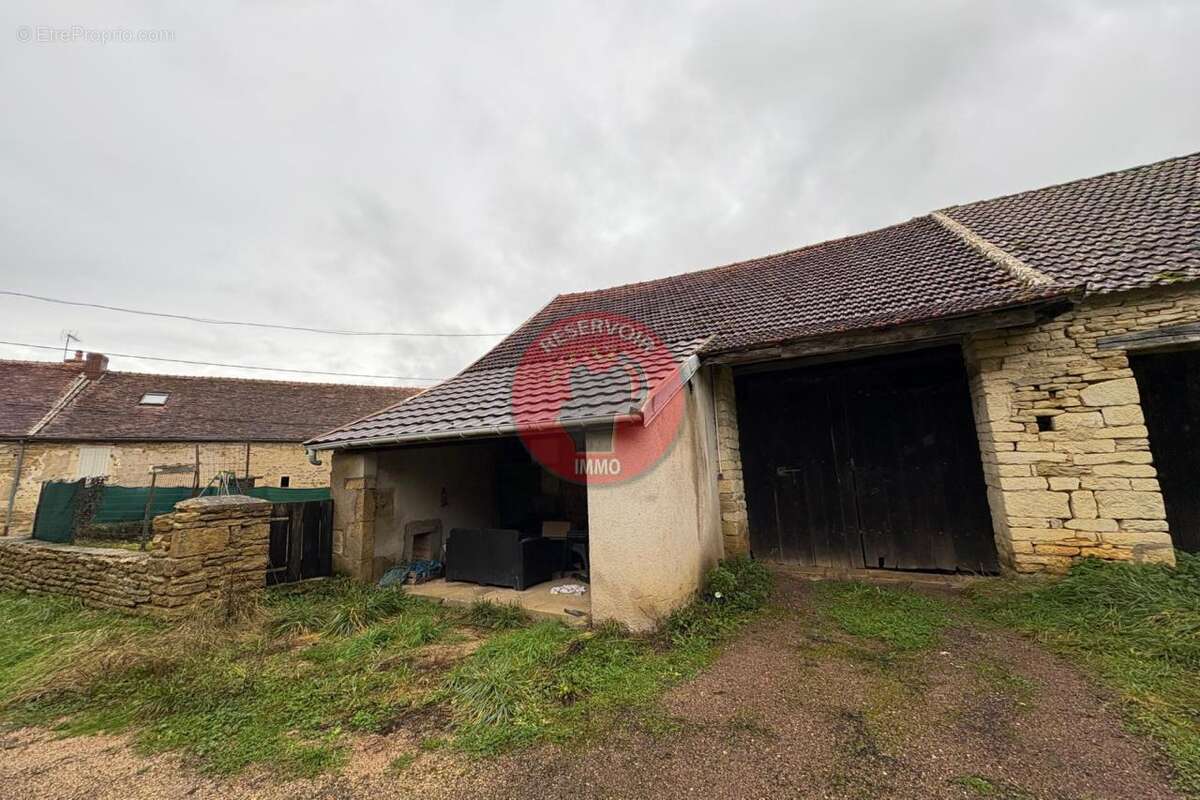 Maison à EPOISSES