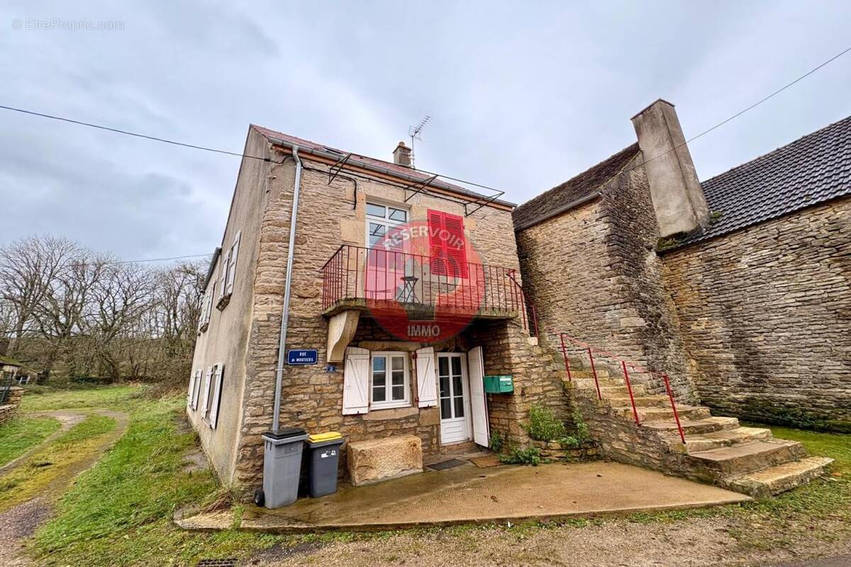 Maison à EPOISSES