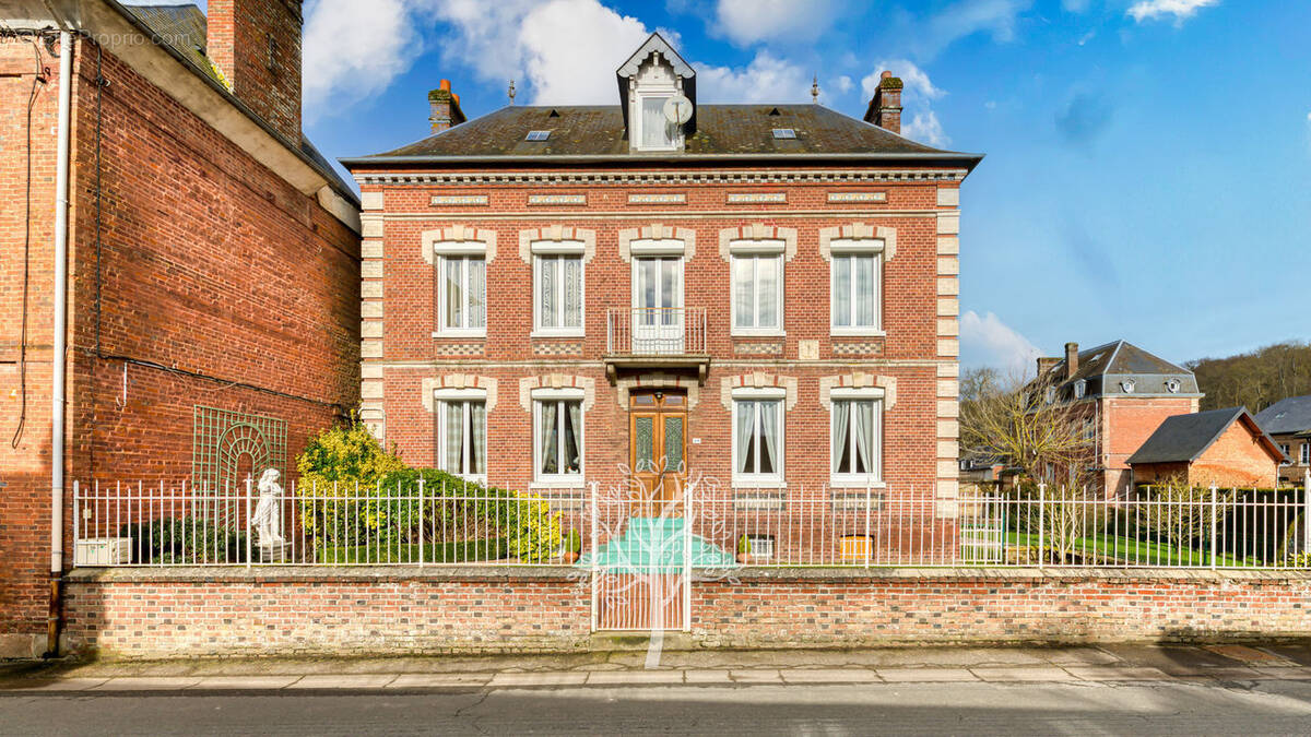 Maison à SAINT-SAENS