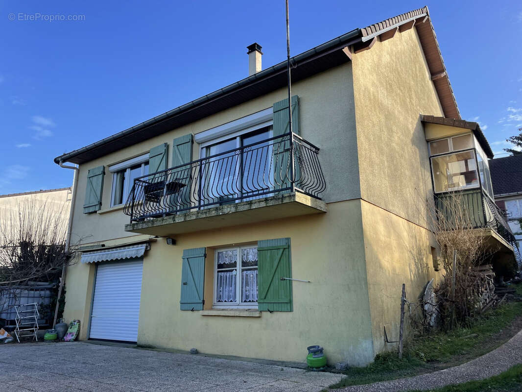 Maison à SAINTE-GENEVIEVE