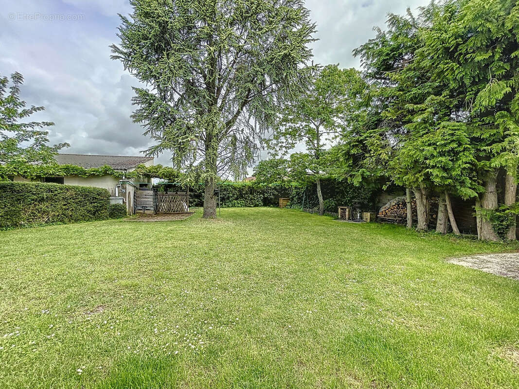 Maison à SAINT-GERMAIN-LAVAL