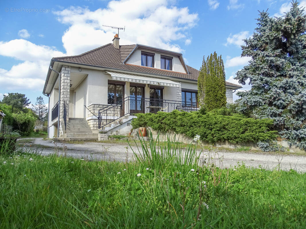 Maison à GIEVRES