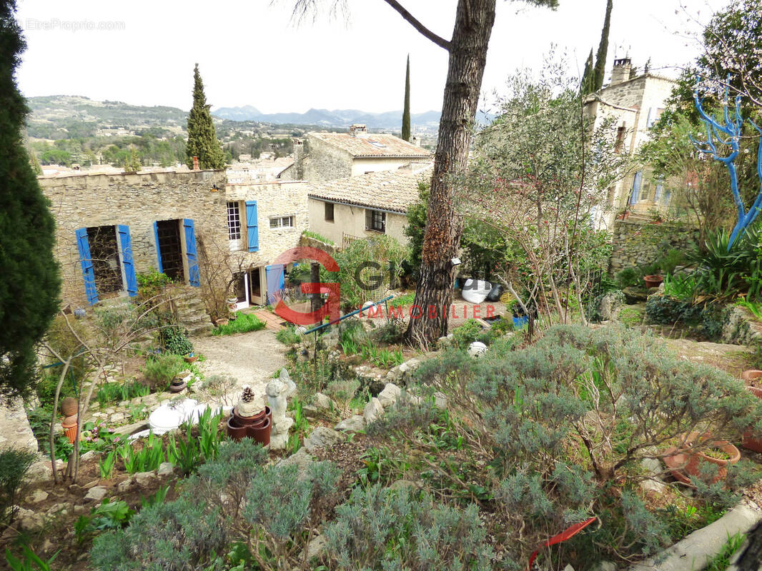 Maison à VAISON-LA-ROMAINE