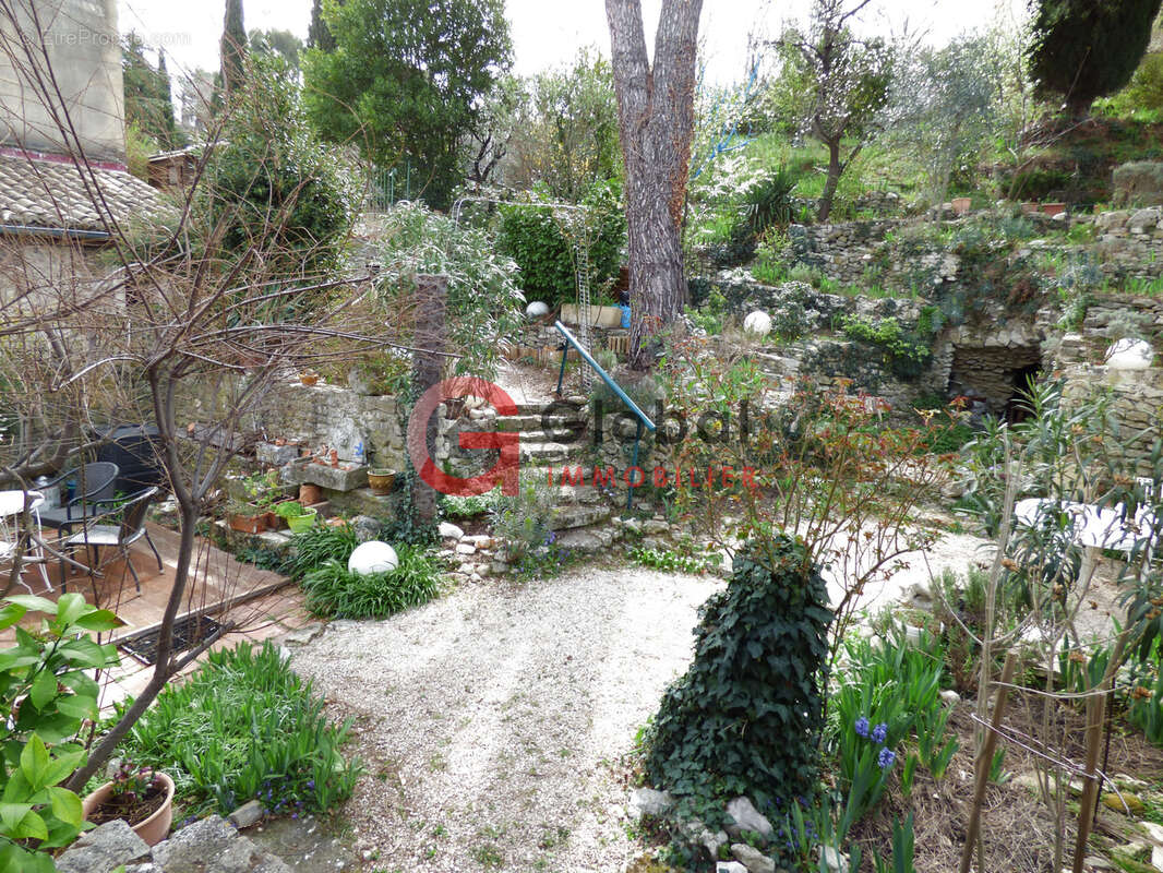 Maison à VAISON-LA-ROMAINE