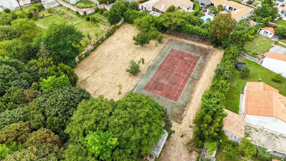 Terrain à NIEUL-SUR-MER