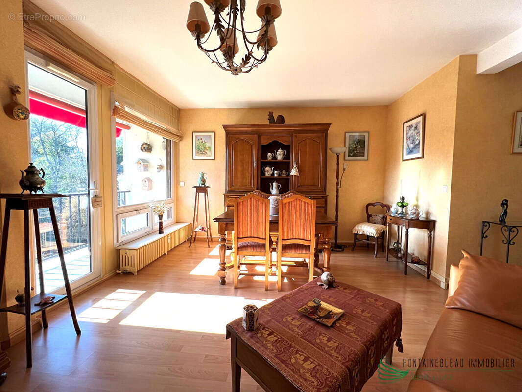 Appartement à FONTAINEBLEAU