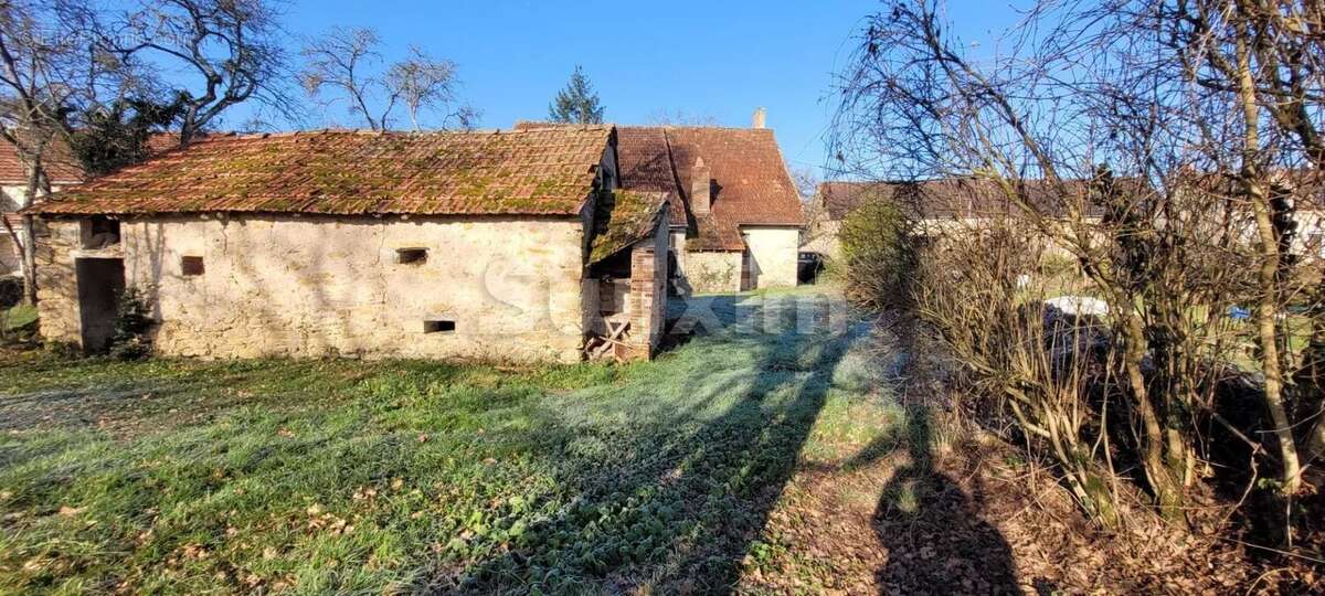 Maison à LORMES