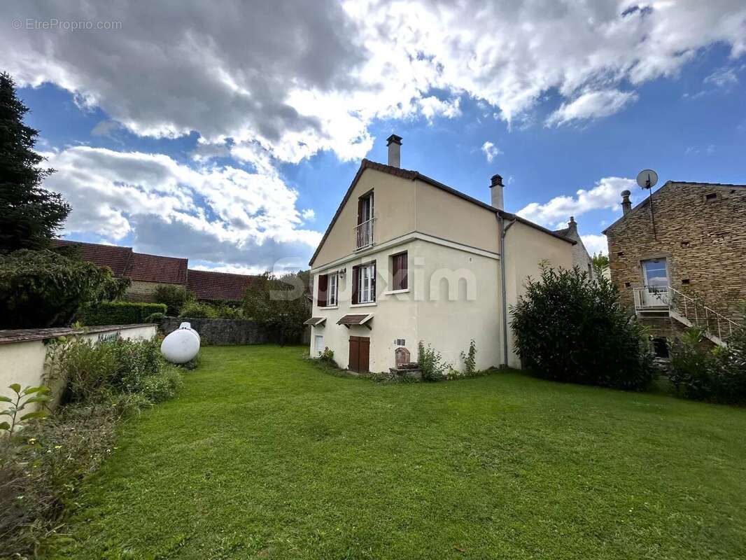 Maison à VEZELAY