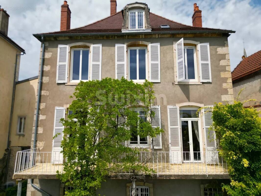 Maison à MONTBARD