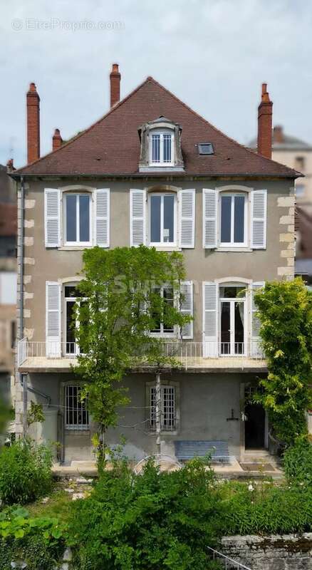 Maison à MONTBARD