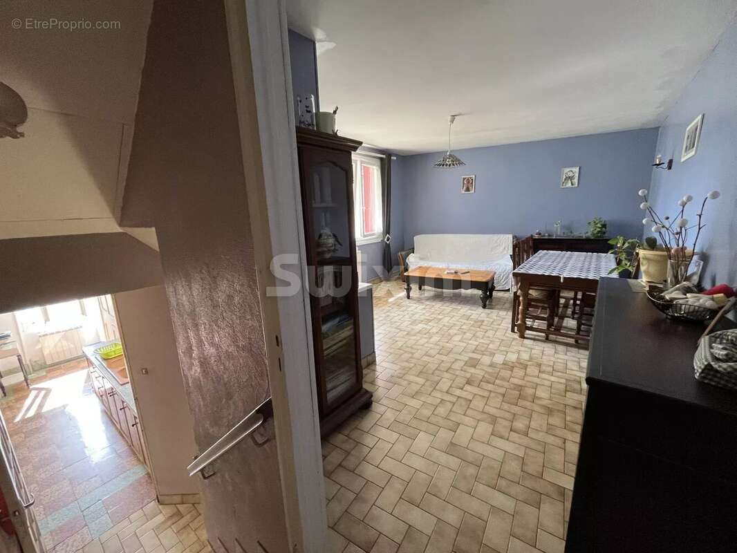 Appartement à SERMIZELLES