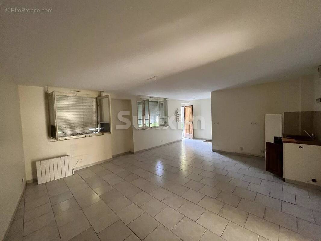 Appartement à ANCY-LE-FRANC