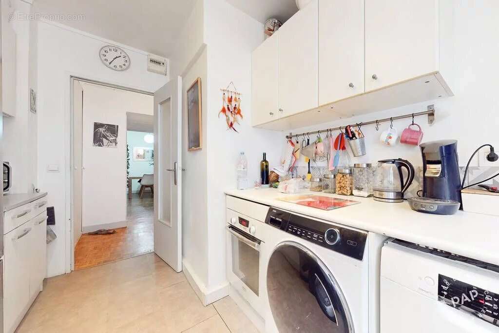 Appartement à LEVALLOIS-PERRET