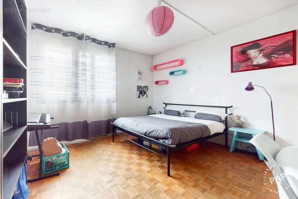 Appartement à LEVALLOIS-PERRET